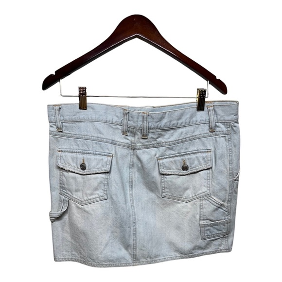Vintage Y2K Light Wash Denim Cargo Mini Skirt 12 - Picture 2 of 4